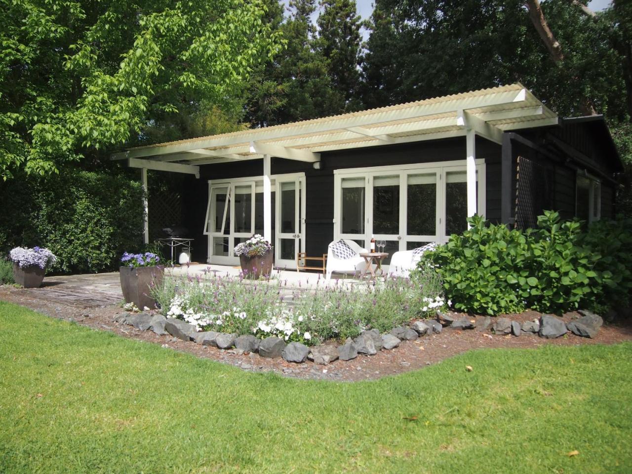 Columbus Cottage At 144 On Jones Omaha Buitenkant foto