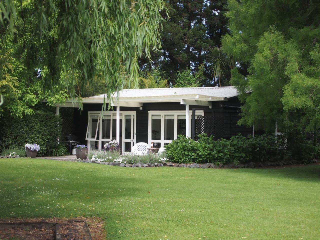 Columbus Cottage At 144 On Jones Omaha Buitenkant foto
